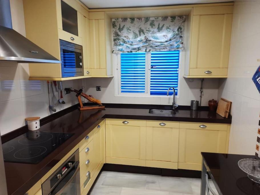 Amplio Apartamento En La Barrosa Ново-Санкті-Петрі Екстер'єр фото